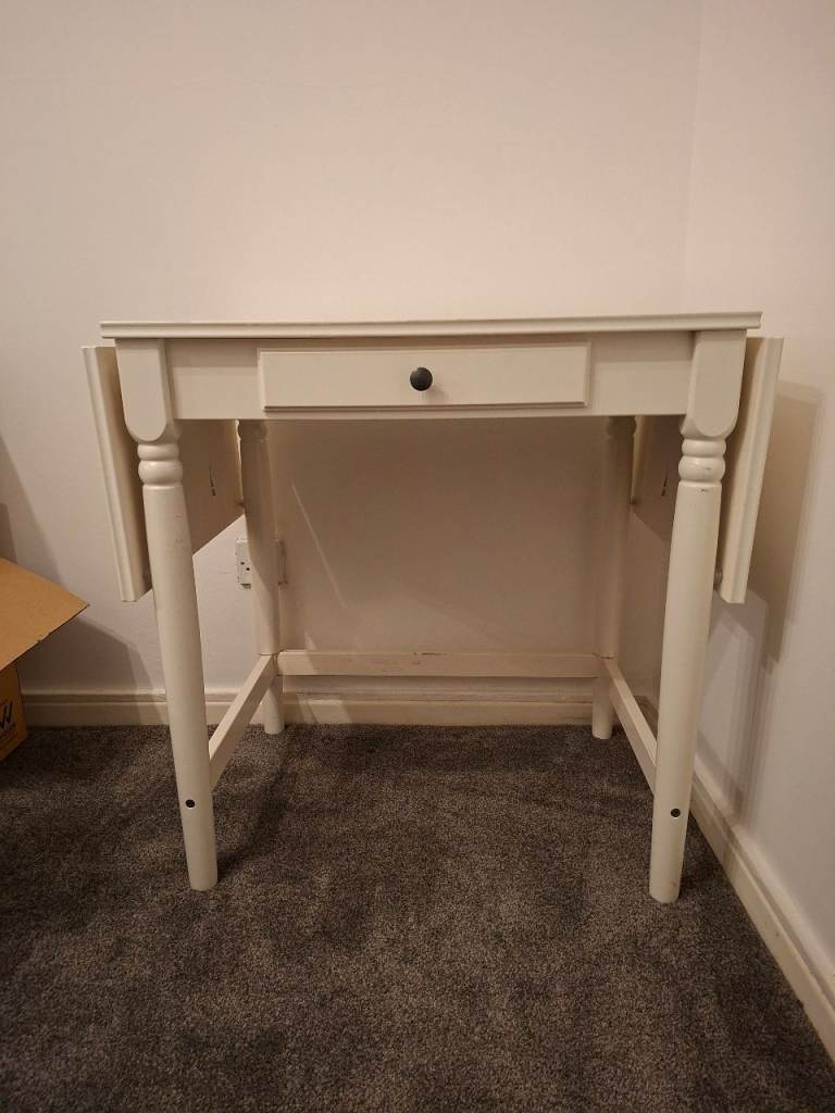 Dressing table/desk