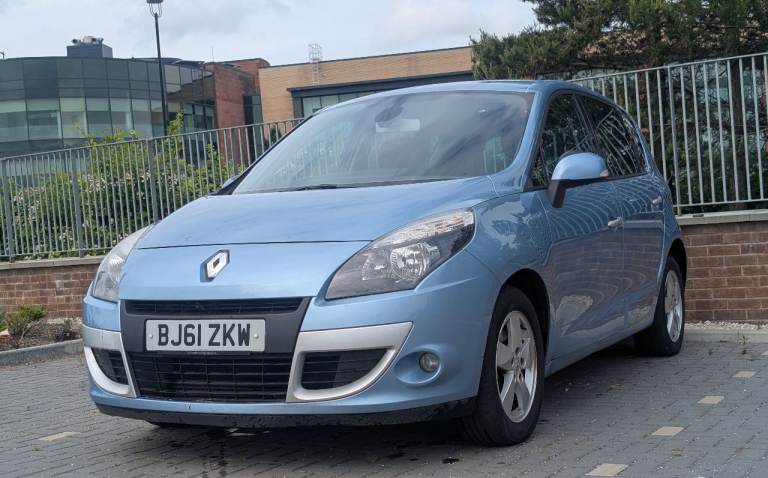Renault, SCENIC, MPV, 2011, Semi-Auto, 1461 (cc), 5 doors