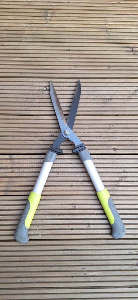 Garden shears