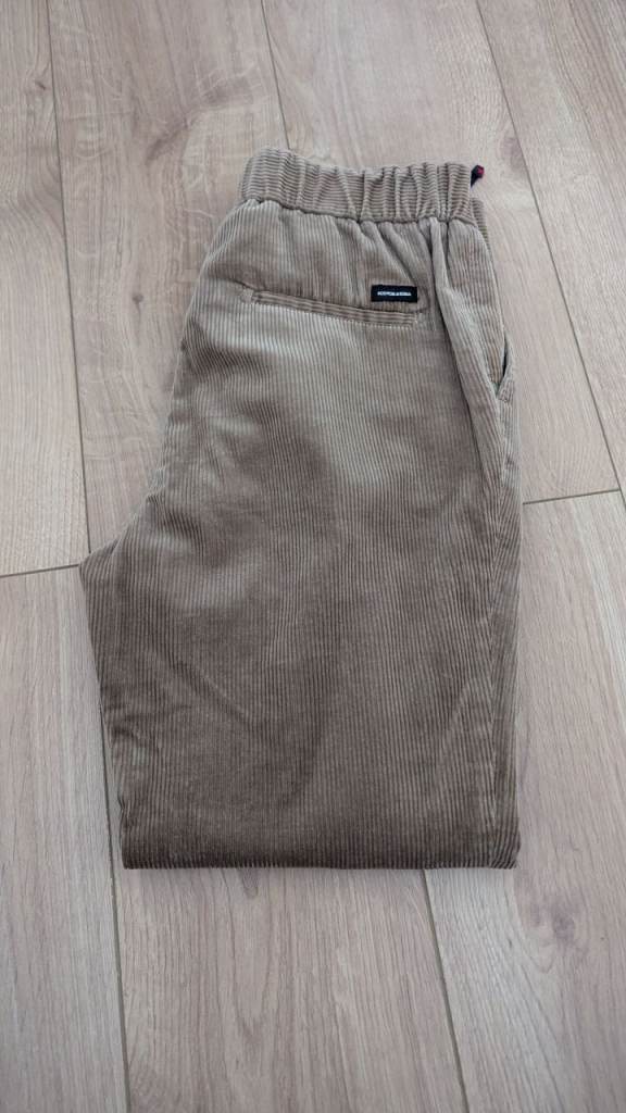 7 x Pairs of Men's Trousers (Mostly Designer & AS NEW) - 30R - incl. HUGO BOSS