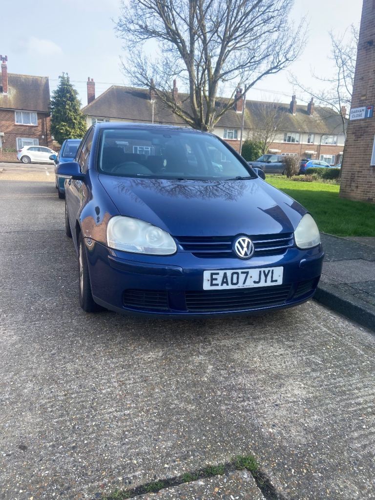 VOLKSWAGEN GOLF 1.6 PETROL AUTOMATIC