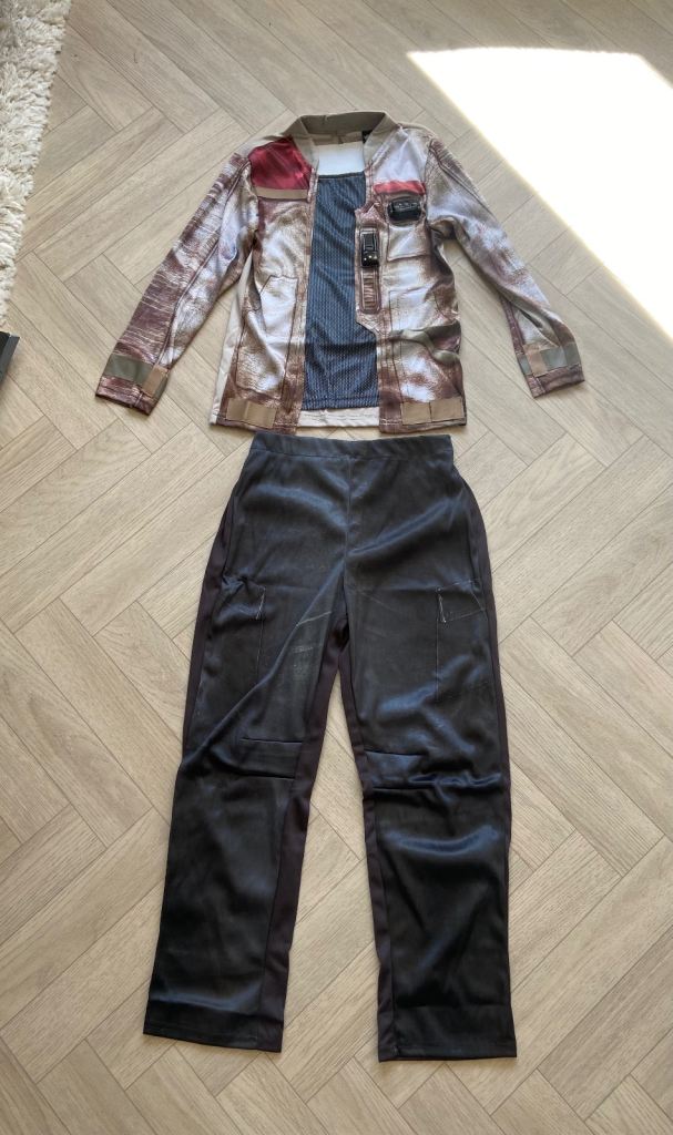 Boys fancy dress costume. 7-8 years. New 