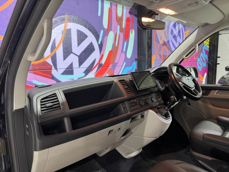 2017 Volkswagen Transporter 2.0 BiTDI BMT 204 Highline Kombi Van 4MOTION Crew Van Diesel Manual