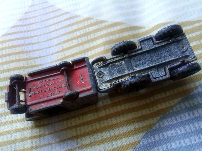 Vintage very collectable 2 1970s metal toy cars 