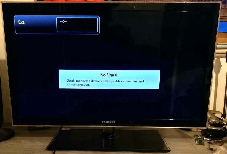 Samsung 32 inch full HD LED Freeview TV free delivery