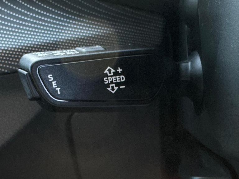 2018 Audi Q2 1.4 TFSI CoD S line Euro 6 (s/s) 5dr ESTATE Petrol Manual