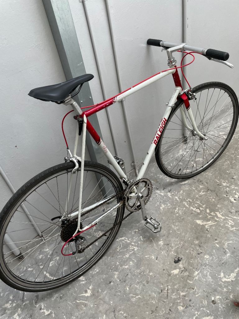 Vintage Raleigh Sirocco Road Bike – 60cm Frame, 14 Gears
