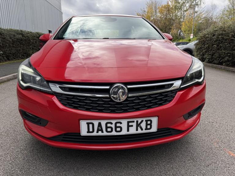 VAUXHALL ASTRA 1.6 CDTi BlueInjection SRi Nav 2016