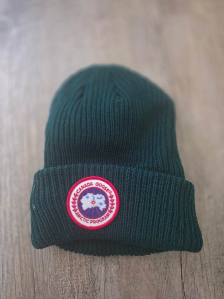 Canada Goose Beanie Hat – Dark Green, Good Condition