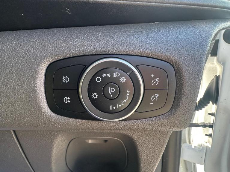 2022 Ford Transit Custom 2.0 300 EcoBlue Limited L1 H1 Euro 6 (s/s) 5dr PANEL VAN Diesel Manual