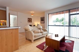 Fully furnished 2 bedroom apartment. Bangor West