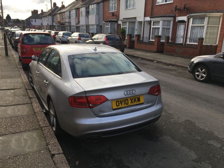 Audi, A4, Saloon, 2010, Manual, 1968 (cc), 4 doors