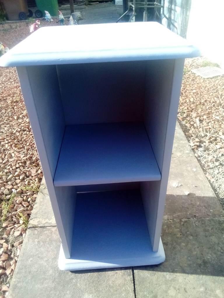 Up cycled shelf unit 