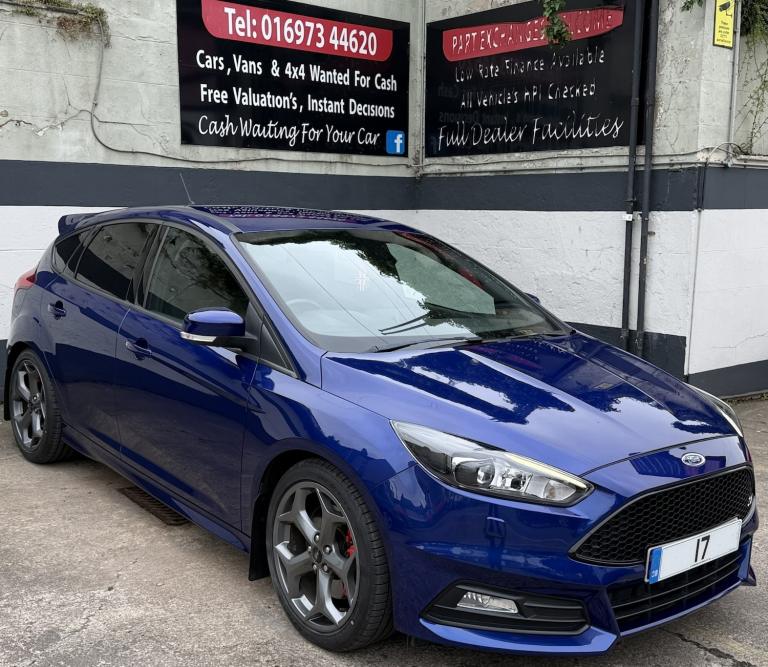 2017 Ford Focus ST-3 2.0T 5DR 250 BHP FOR SALE HATCHBACK Petrol Manual