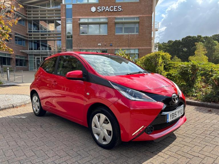 2015 Toyota Aygo 1.0 VVT-i x-play Hatchback 5dr Petrol Manual Euro 5 Euro 5 (68