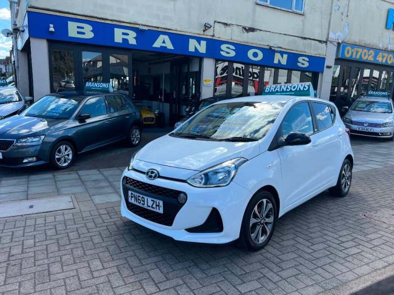 2019 Hyundai i10 1.0 Play 5dr HATCHBACK PETROL Manual