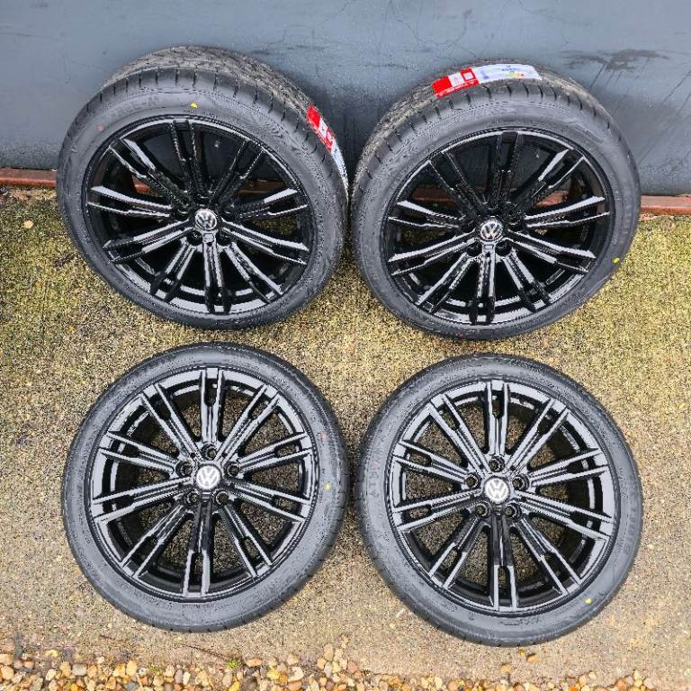 Volkswagen Golf Caddy 18" Alloy Wheels New tyres GTD GTI R Maxi Genuine