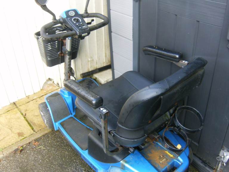 Mobility Scooter. Pride Rav4