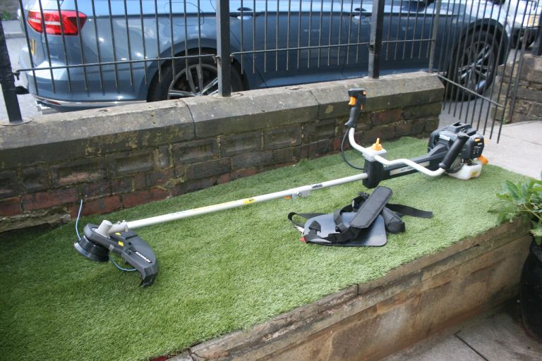 Titan strimmer Brush-Cutter excellent condition just serviced