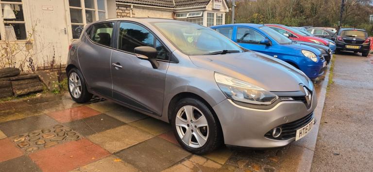 2015 Renault Clio 1.2 16V Expression+ 5dr HATCHBACK Petrol Manual