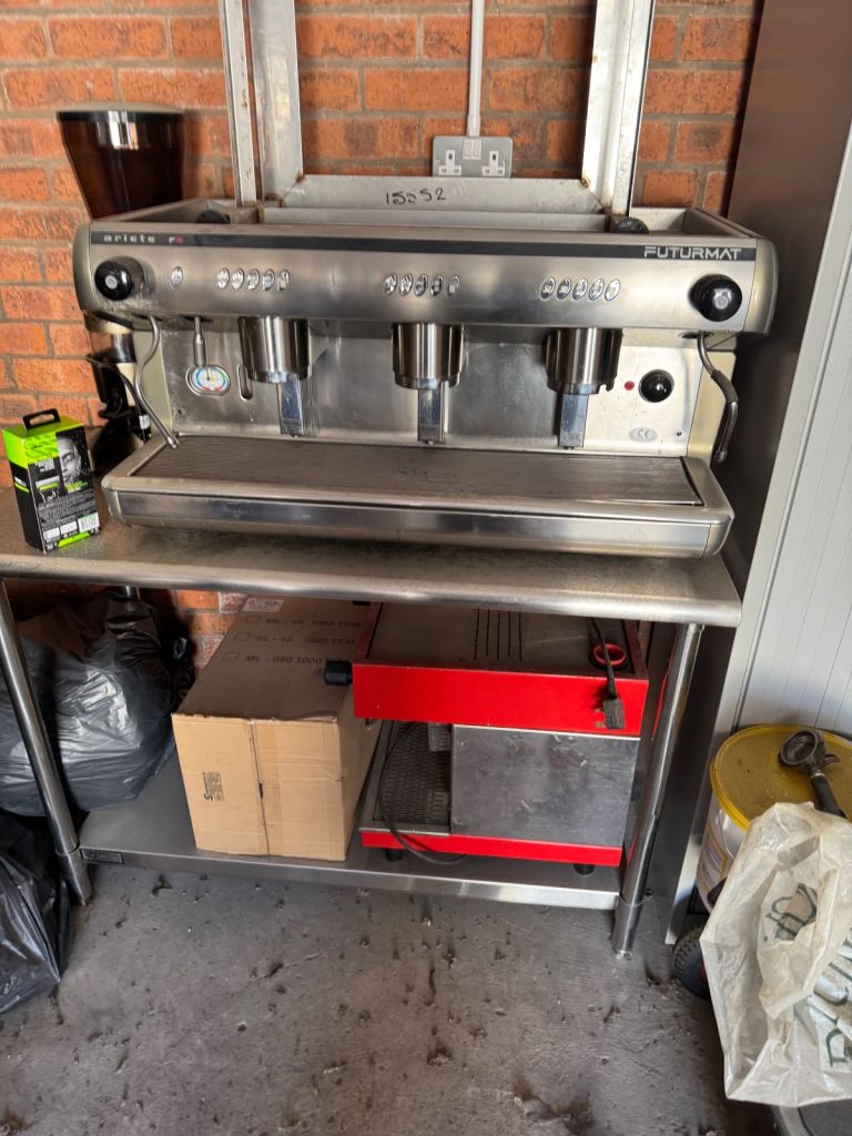 Futurmat espresso machine 3 port with grinder 