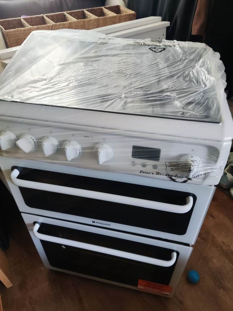 White stove
