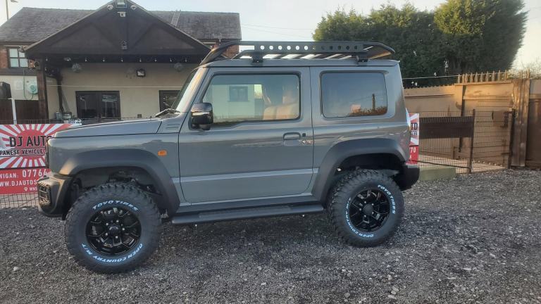 Suzuki jimny sierra 1.5 auto 4wd 1800 miles japanese import body style kit 2025