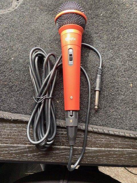 NEW MICROPHONE AND CABLE FOR SALE - STUNNING RED/DUSTY PINK COLOUR - £6