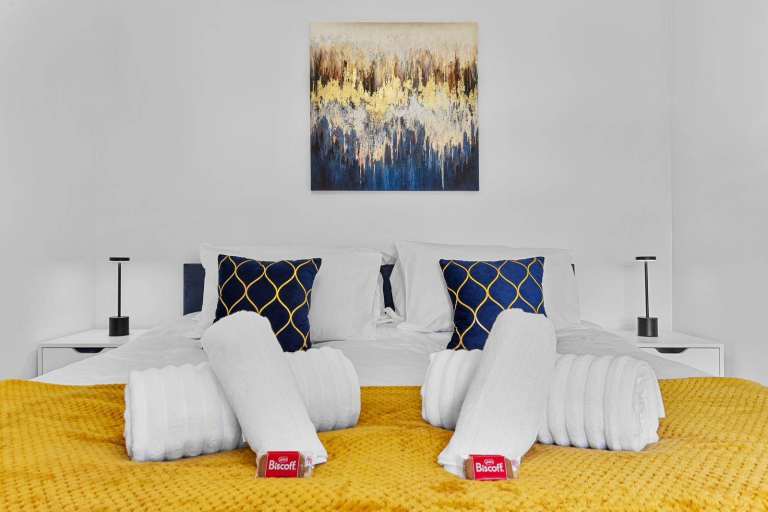 3BR SHORT TERM RENTALS IN WATFORD - King's Ave