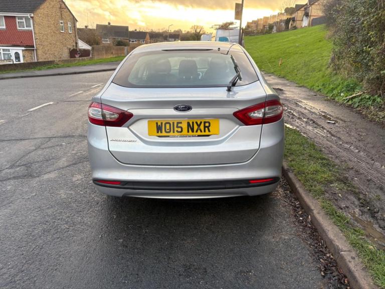 2015 Ford Mondeo 2.0 TDCi ECOnetic Zetec Euro 6 (s/s) 5dr Diesel