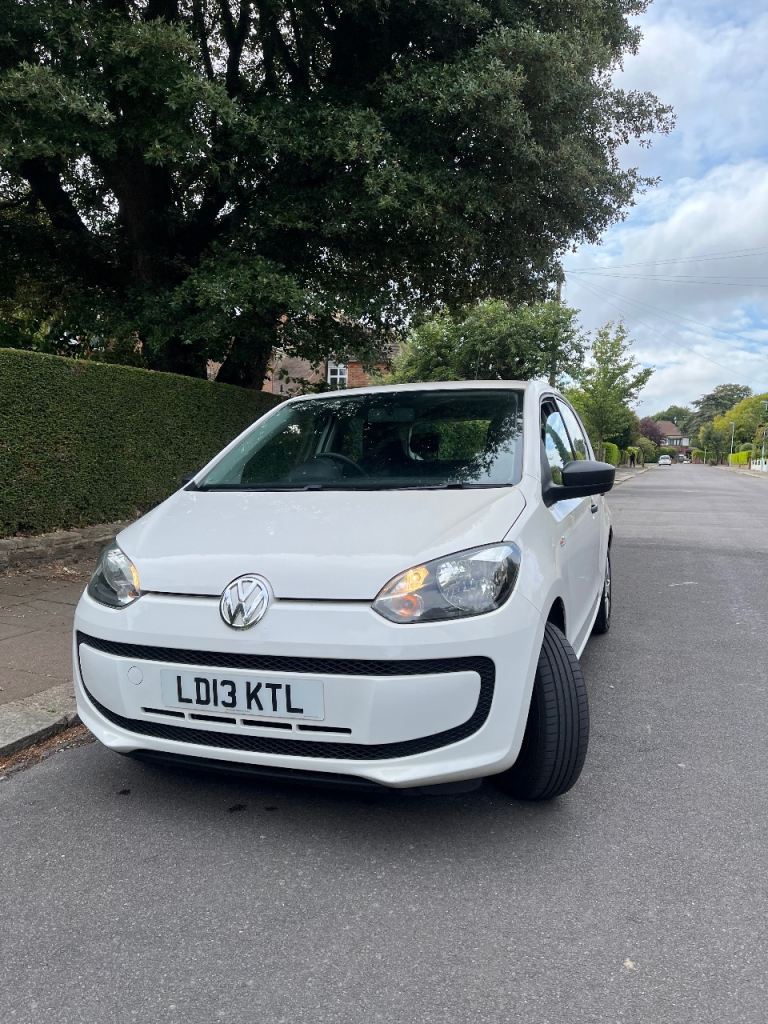 Volkswagen, UP, Hatchback, 2013, Manual, 999 (cc), 5 doors
