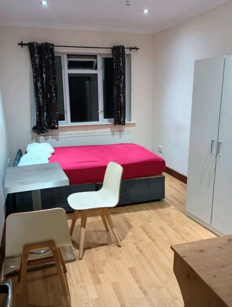 Double bedroom to rent 