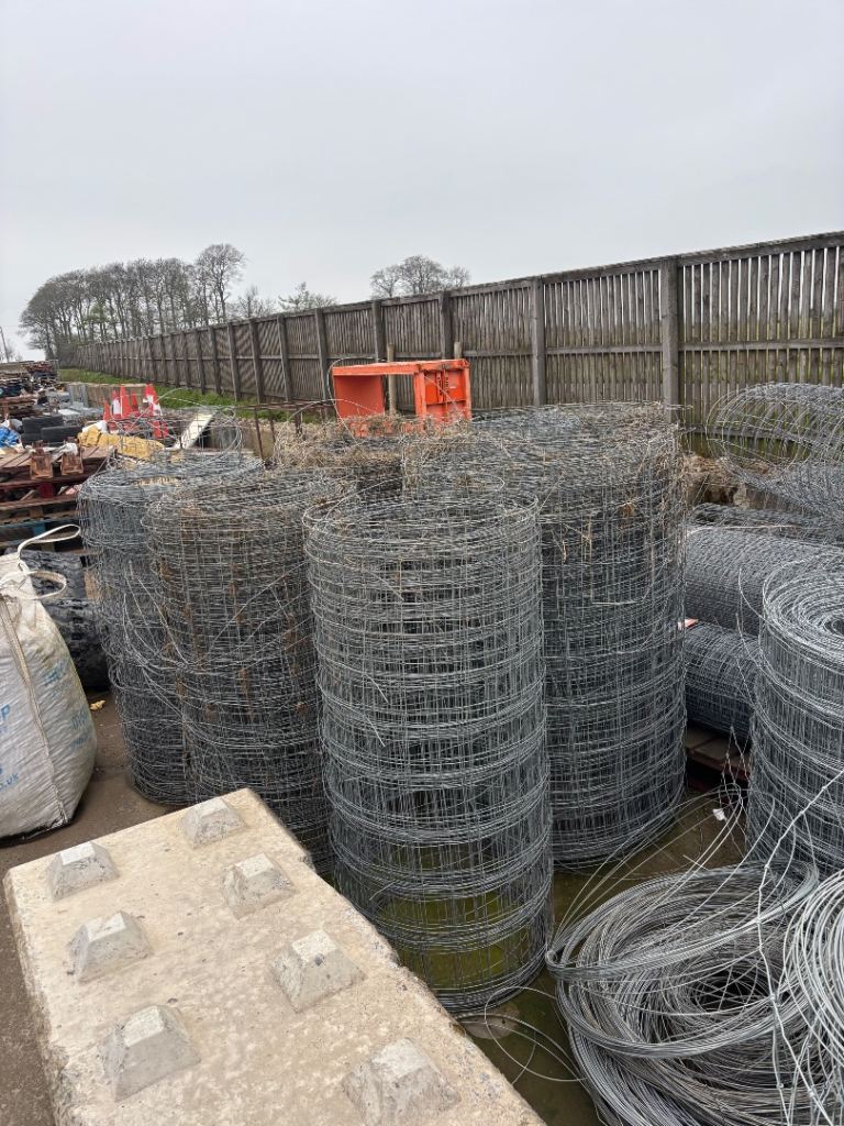 Rolls of fence wire/mesh