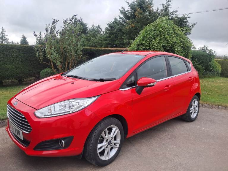 2015 fiesta 1.2 zetec low mileage 