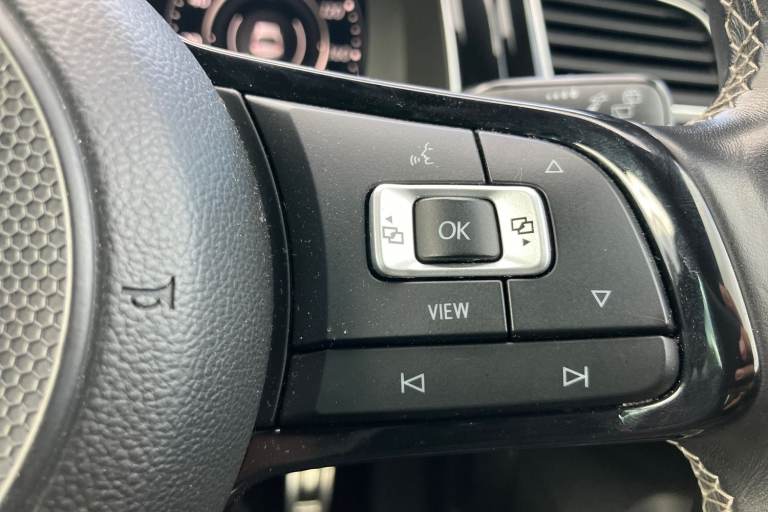 2019 Volkswagen Golf 2.0 TSI 300 R 5dr 4MOTION DSG Hatchback PETROL Automatic