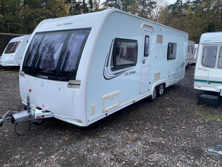 Lunar ULTIMA 640 - 2013 - FIXED SINGLE BEDS - END WASHROOM - 4 BERTH - MOVER