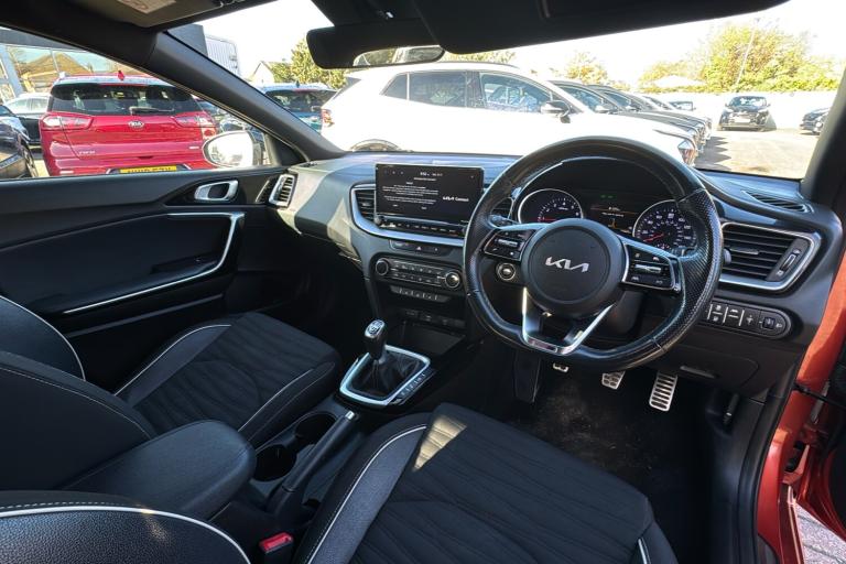  Kia Ceed 1.5 T Gdi Gt Line Hatchback 5dr Petrol Manual Euro 6 s/s 158 Bhp