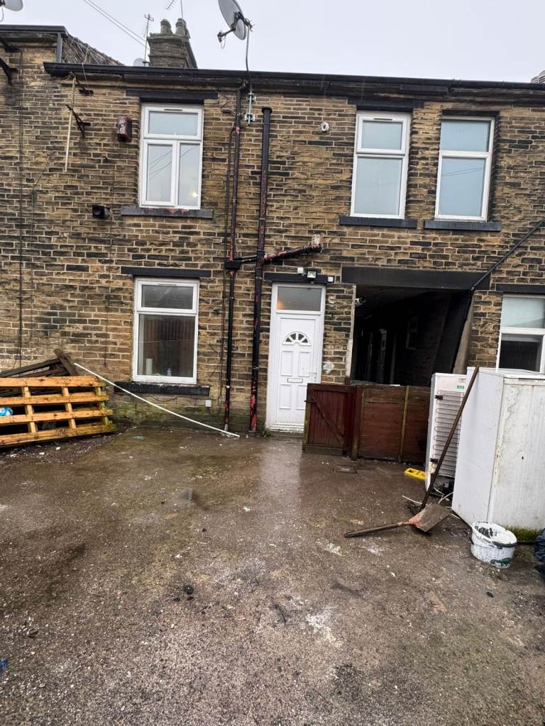 Totally renovated 2 Bed Rear Terraced off sticker lane BD4