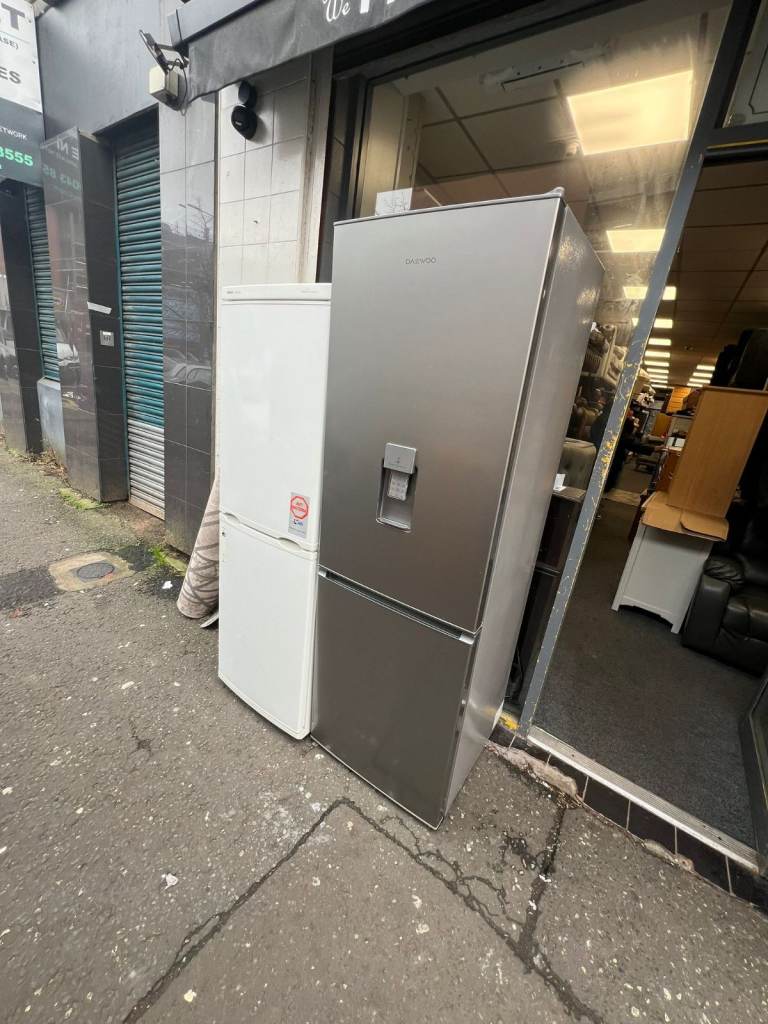 White boosch   3 months warranty   Fully reconditioned   £160