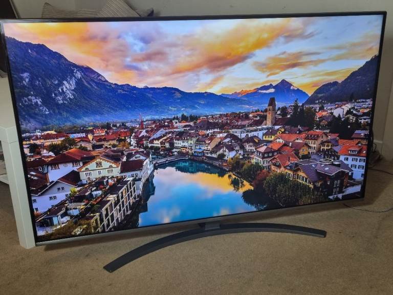 55" LG 4K ULTRA HD HDR SMART TV