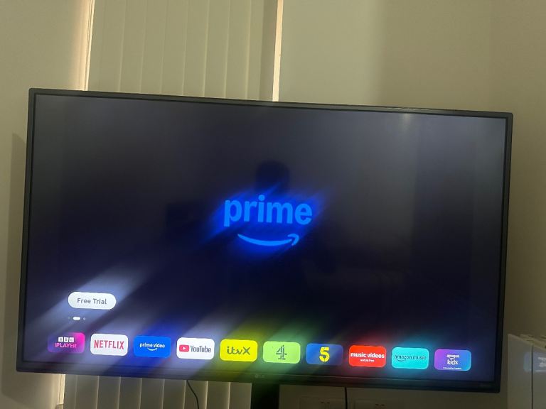 50 inches LG television 