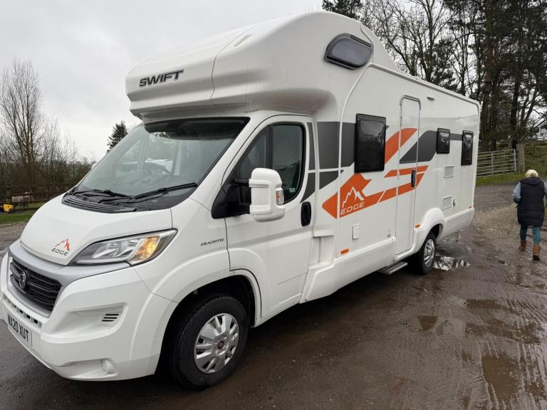 2020 - Swift Edge 486 - 2.3ltr - 58,000 Miles - 6 Berth / 6 Belts 