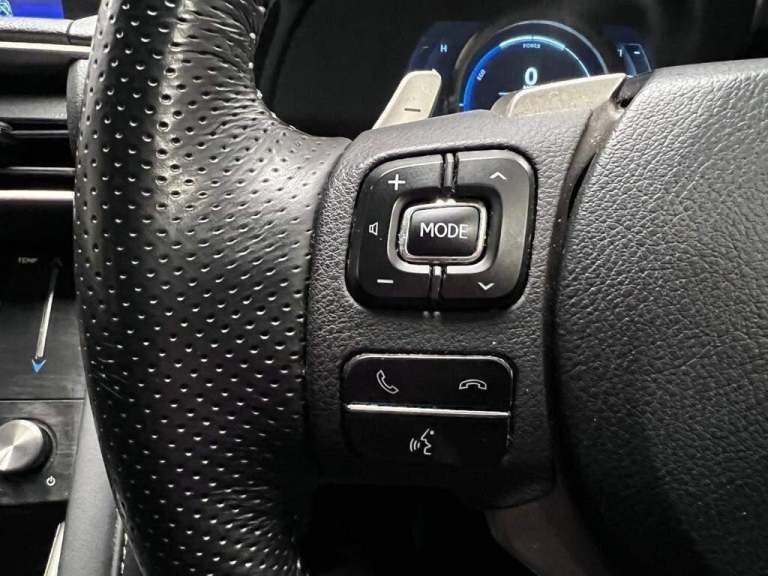  Lexus IS 2.5 300h F Sport E-CVT Euro 6 (s/s) 4dr Petrol/Electric Hybrid Automatic