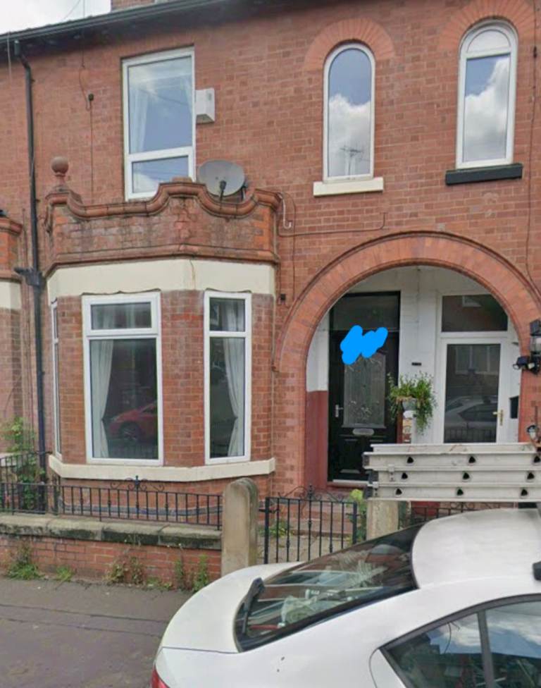 4 BEDROOM HOUSE TO LET(MANCHESTER)