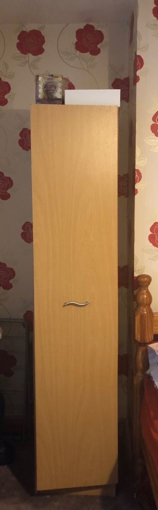Tall 1 door oak wardrobe 