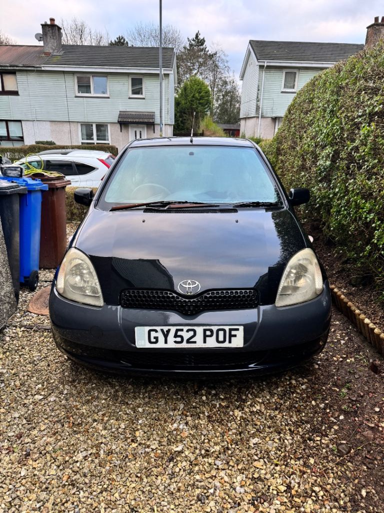 Toyota Yaris 2002 Black. NO MOT. SORN. 
