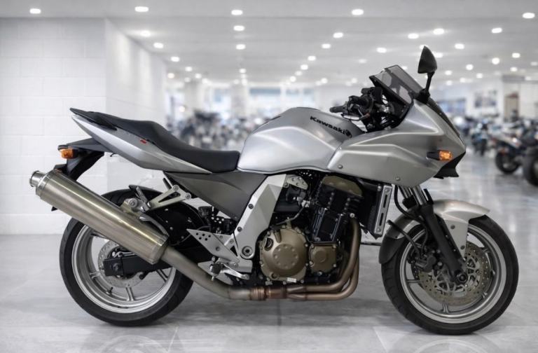 2007 - KAWASAKI Z750 Z 750 - ZR750 K6F - 12 MONTHS MOT - VERY CLEAN 