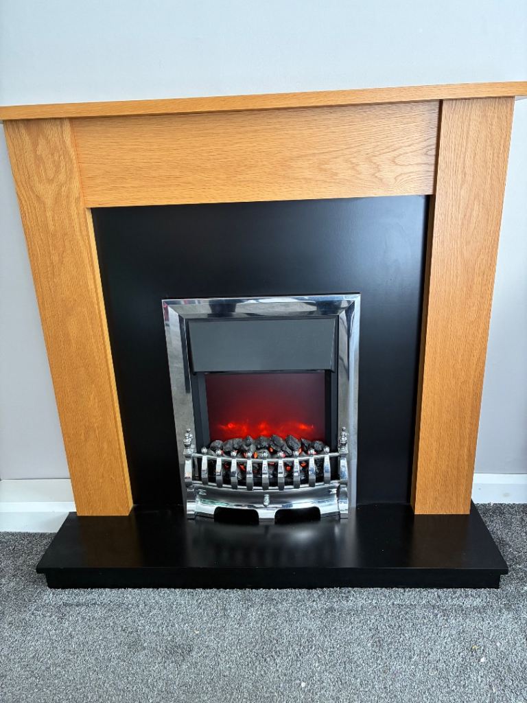 Pine coloured fire surround & electric fire