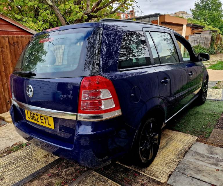 7 SEATER VAUXHALL ZAFIRA 2013 1 YEAR MOT