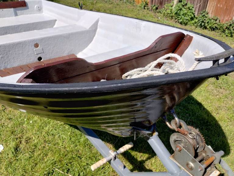 12ft 6in Beam Boat with Built-in Buoyancy and Trailer